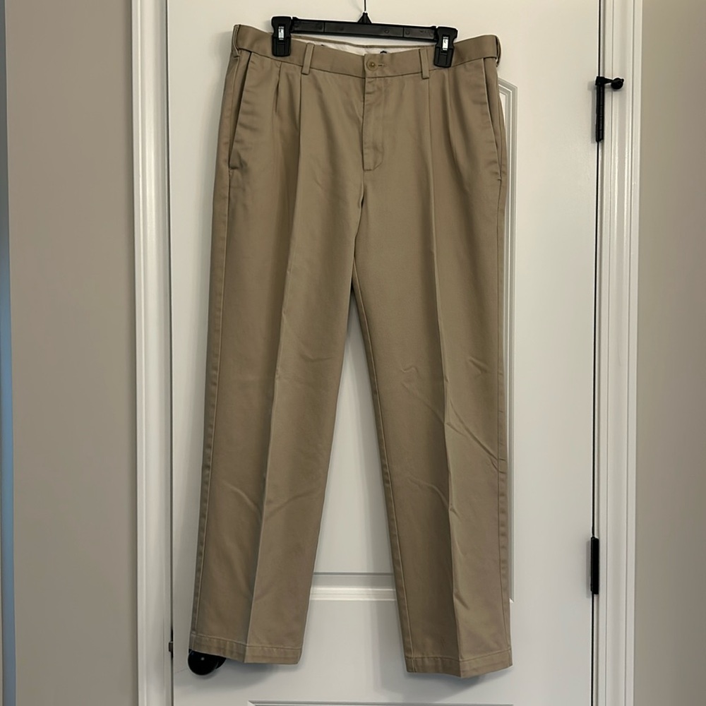 Haggar Men’s Khakis